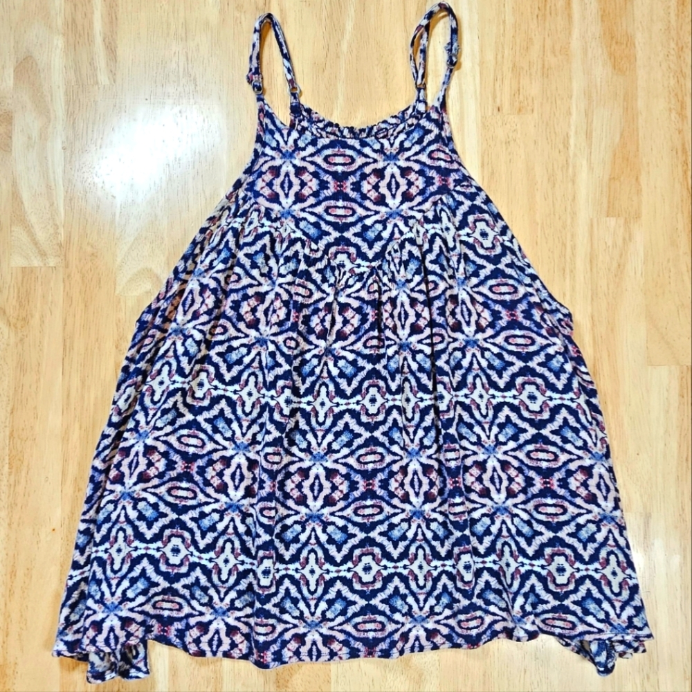 Geometric Aero Top
